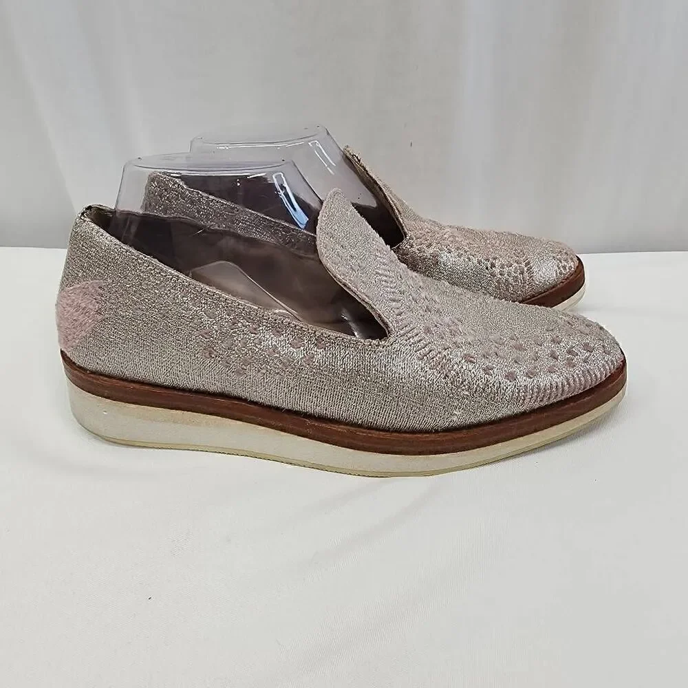 Free People Size 39 US 8.5 Snake Eyes Silver Metallic and Velvet Loafers P